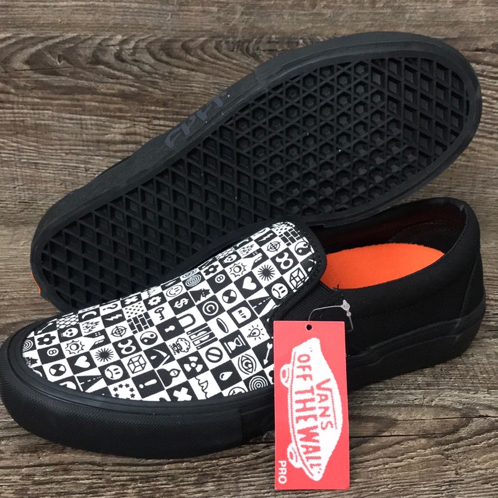 VANS CLASSIC SLIP ON BRAND NEW - Picture 9 of 16